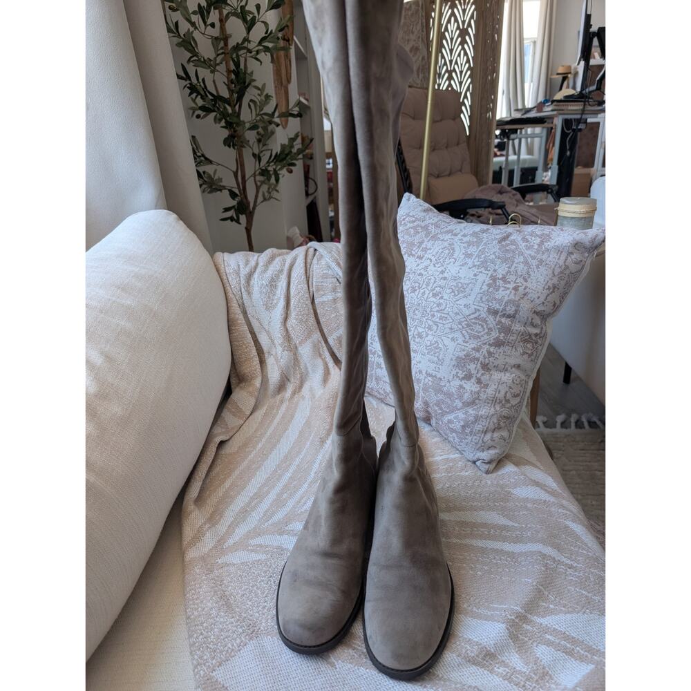 Stuart Weitzman 5050 Over the Knee Taupe Suede Boot Sz 8.5B - Picture 3 of 13